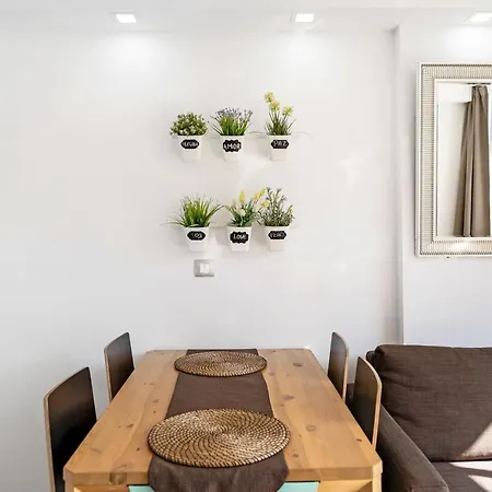 Apartment Molinos 202 *